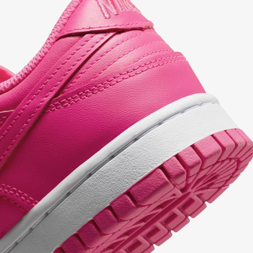 bright pink dunks